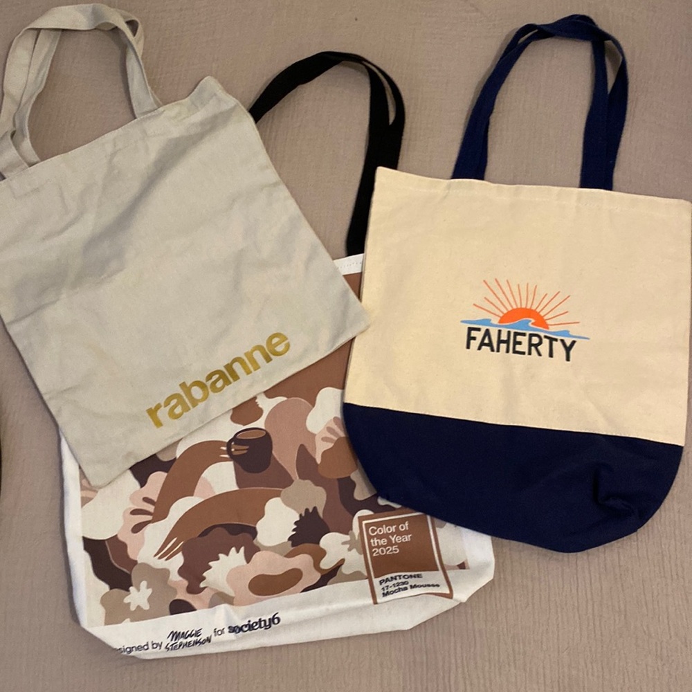 FAHERTY, RABBANE , PANTONE  2025 SET3 REUSABLE TOTE BAGS